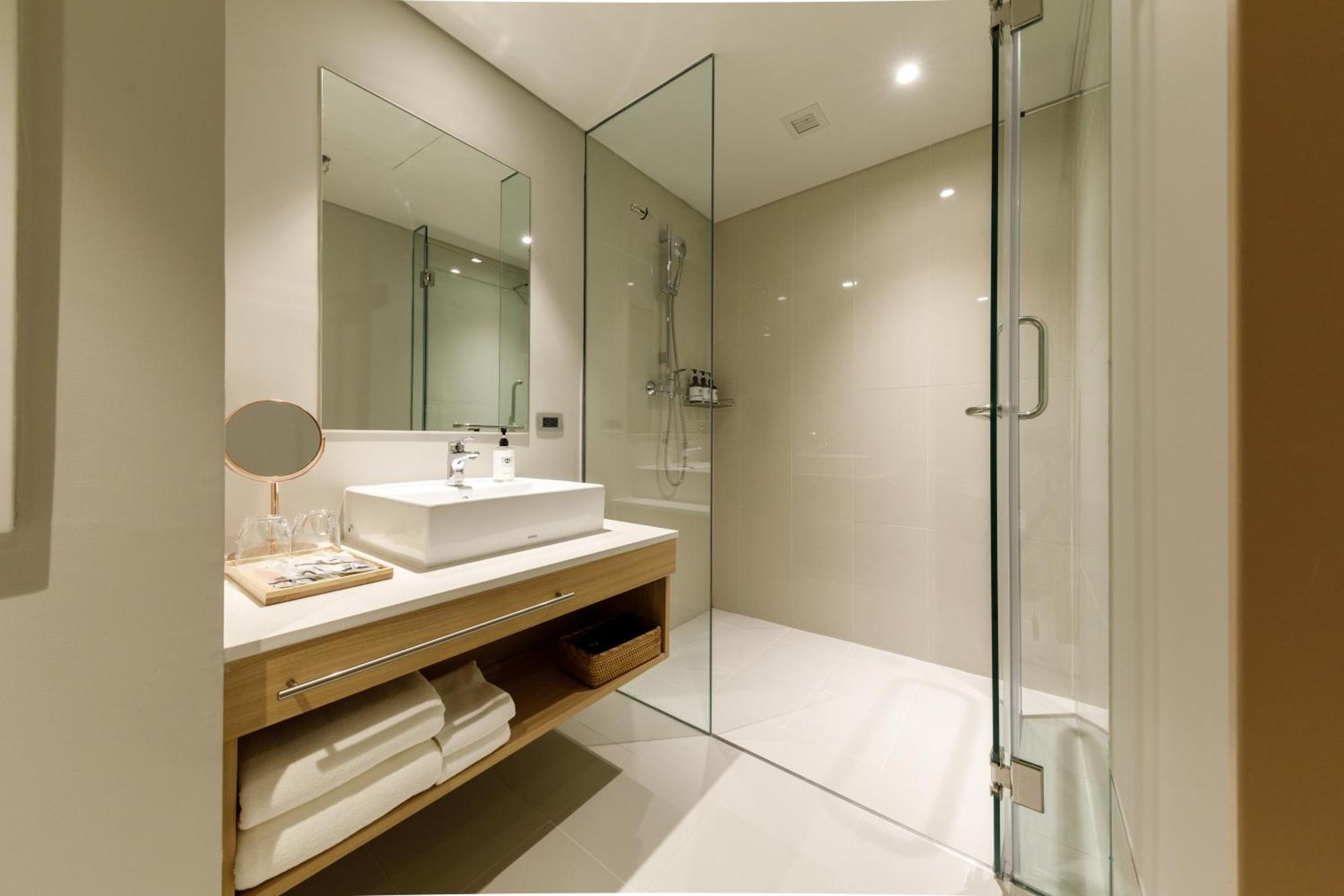 Nishitetsu Hotel Croom Bangkok Silom Extérieur photo