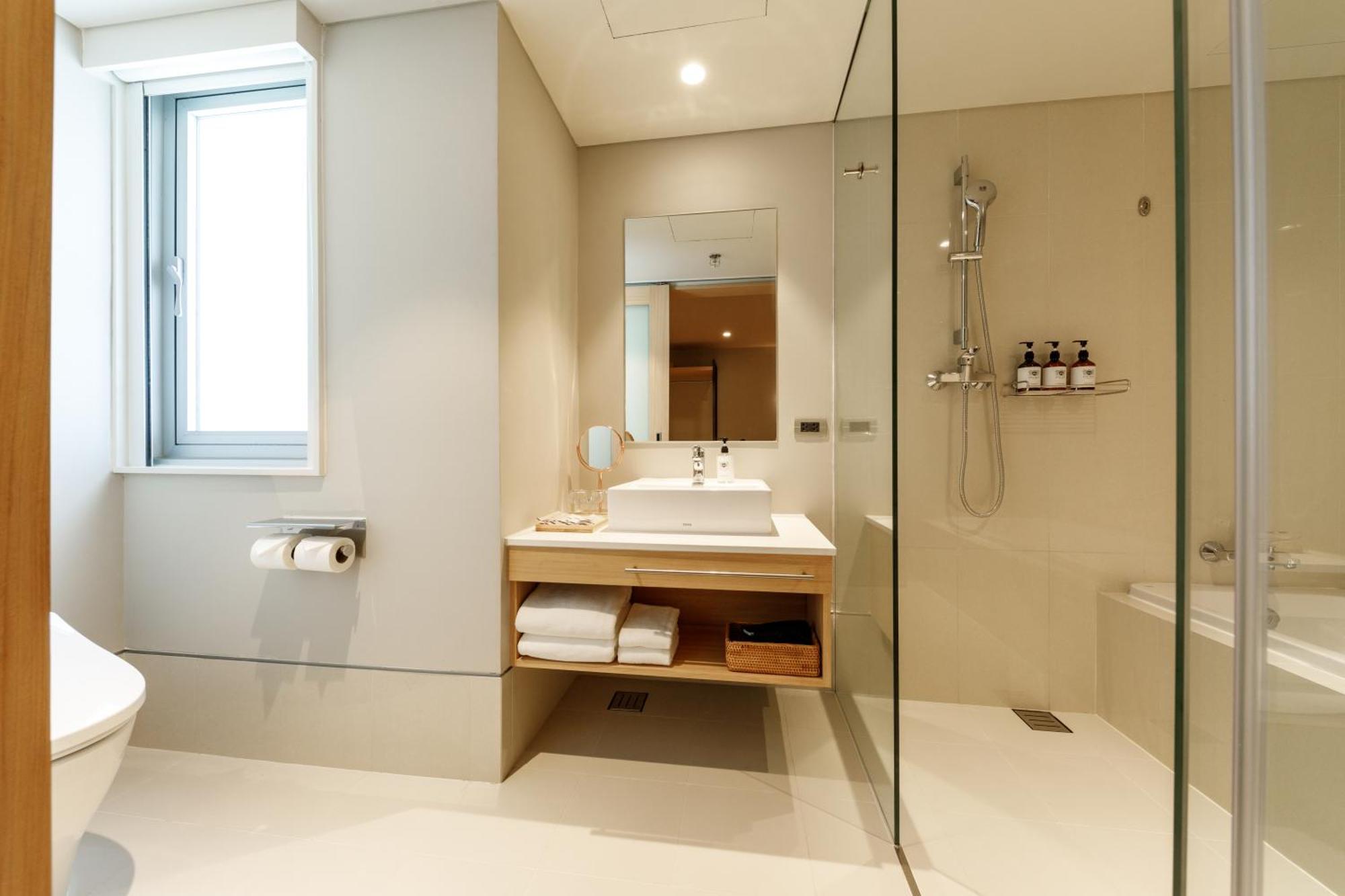 Nishitetsu Hotel Croom Bangkok Silom Extérieur photo